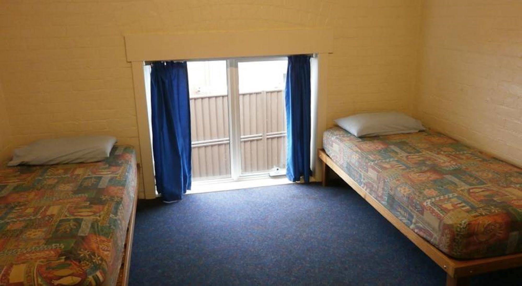 Хостел Launceston Backpackers Екстер'єр фото